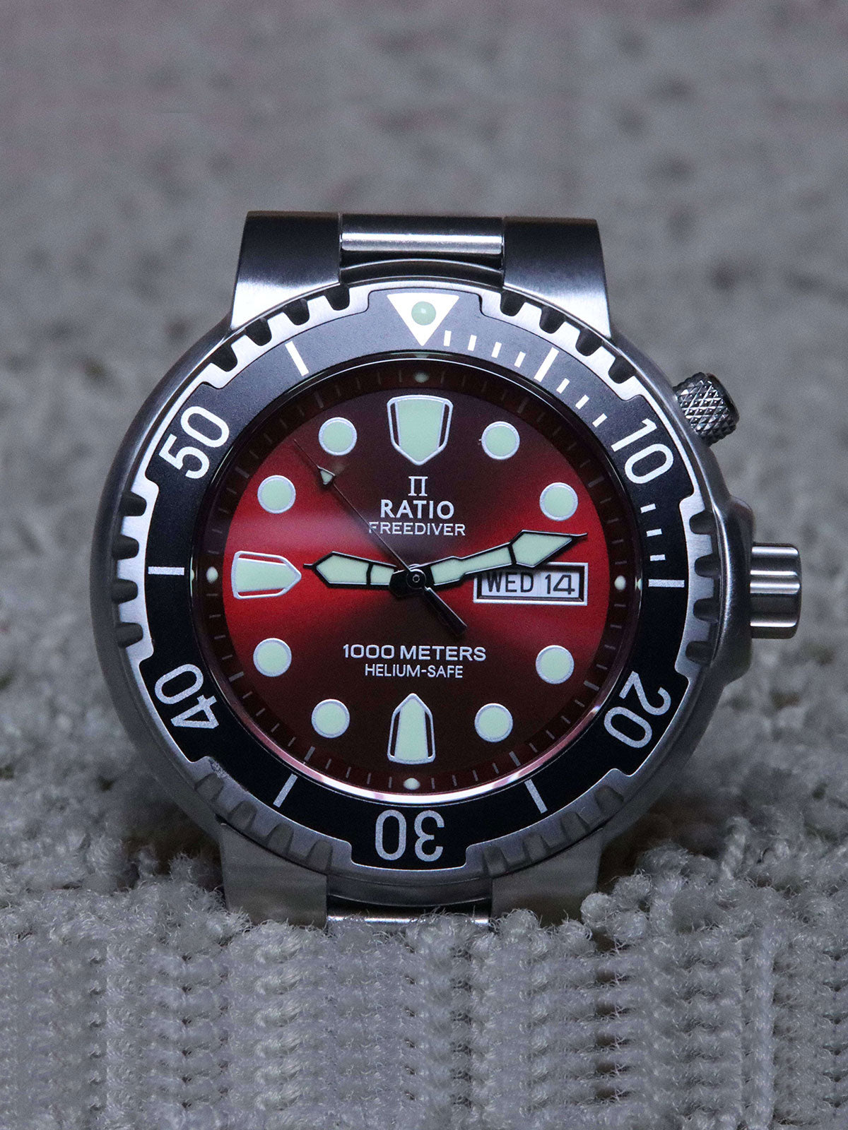 Ratio FreeDiver Red Dial Stainless Steel Quartz 1050HA93-02V-RED 1000M Mens Watch