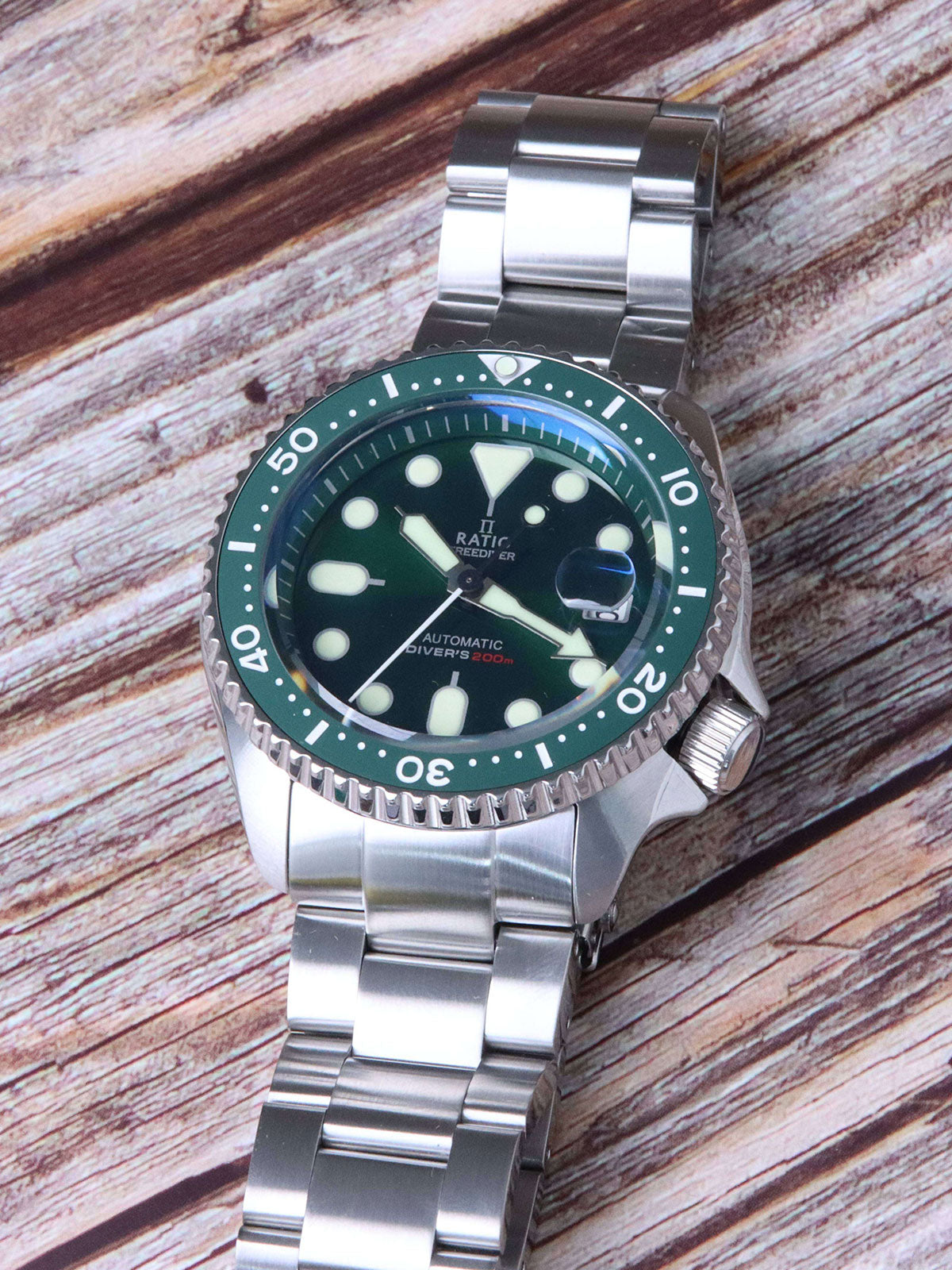 Ratio FreeDiver Green Dial Sapphire Crystal Stainless Steel Automatic RTB205 200M Mens Watch